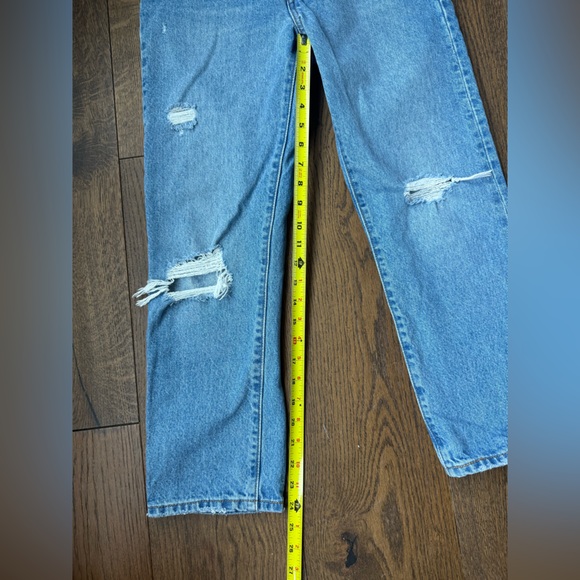 Levi's 501 26x26 Light Blue Distressed Cropped Straight Leg Jeans, 100% Cotton - Picture 4 of 9